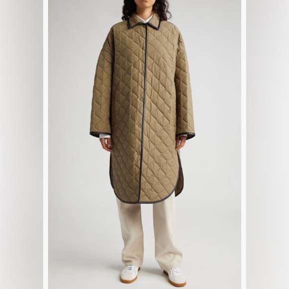 Toteme Jackets & Blazers - NWT $980 TOTEME Quilted Organic Cotton Cocoon Coat in Marsh - size Medium/Large